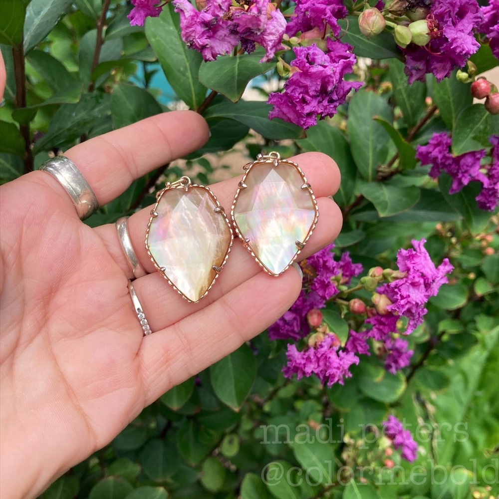 Kendra Scott Corley Earrings in Brown Mother of Pearl